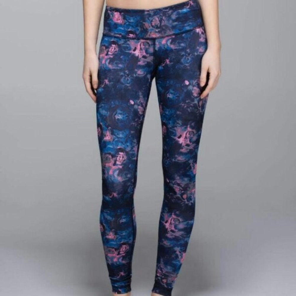 Lululemon wunder unders size 6